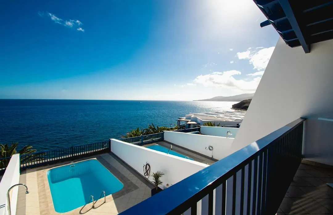 Frontline Villa 25, Modern Coastal Design With Amazing Views-1