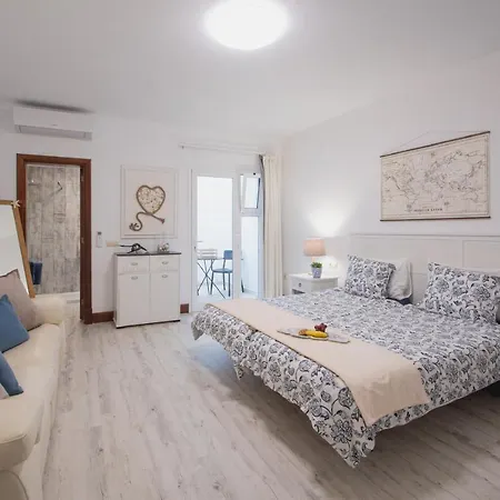 Frontline Villa 25, Modern Coastal Design With Amazing Views-2